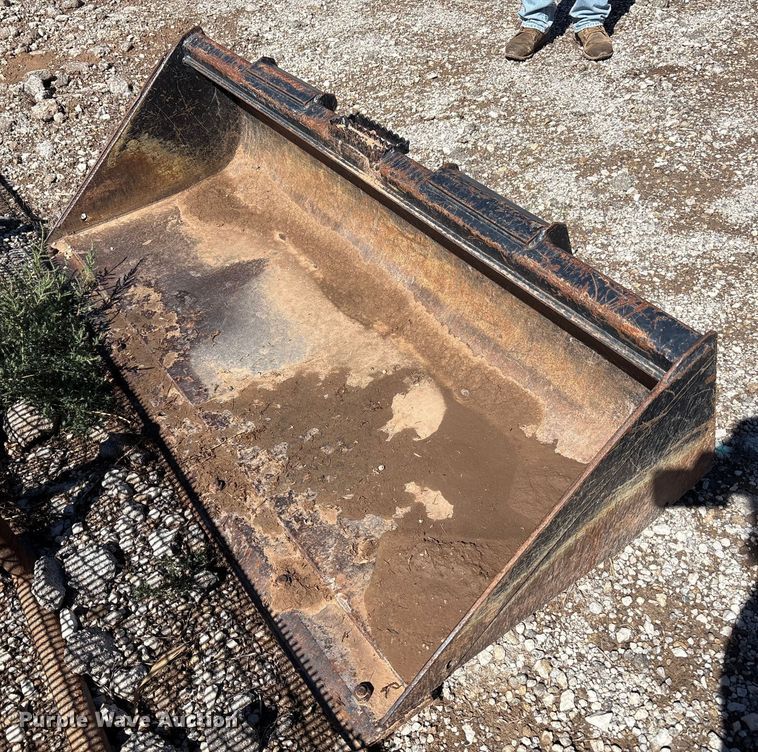 image for item EF6059 2009 John Deere CT332 tracked skid steer loader