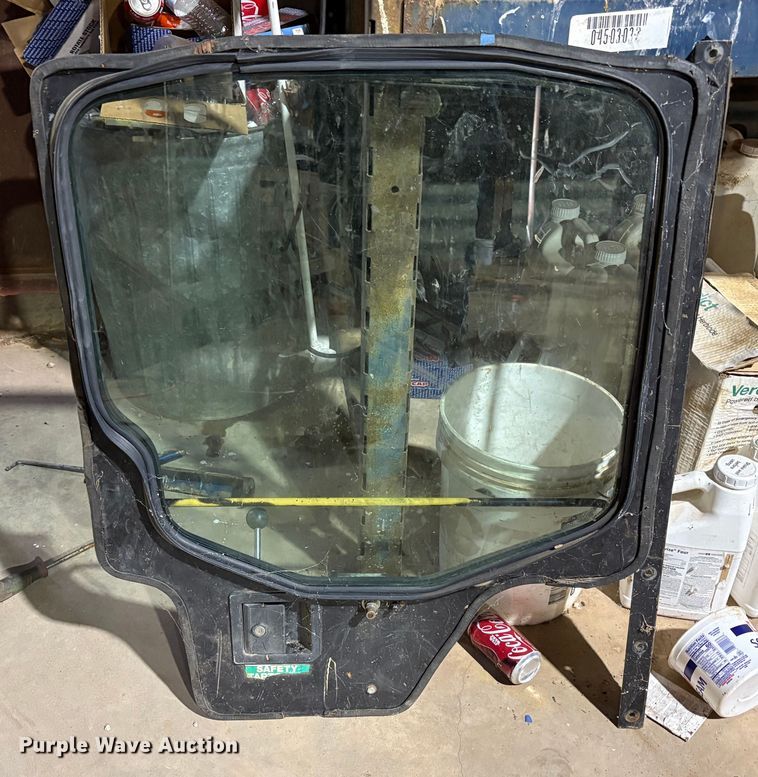 image for item EF6059 2009 John Deere CT332 tracked skid steer loader