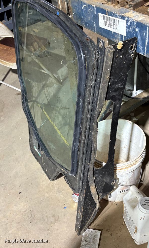 image for item EF6059 2009 John Deere CT332 tracked skid steer loader