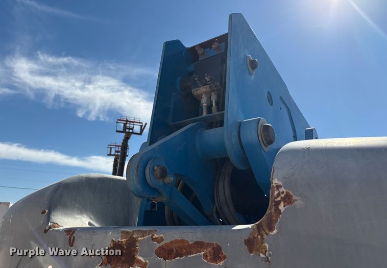 image for item EF6062 2012 Genie S-80X boom lift