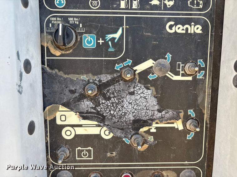 image for item EF6062 2012 Genie S-80X boom lift