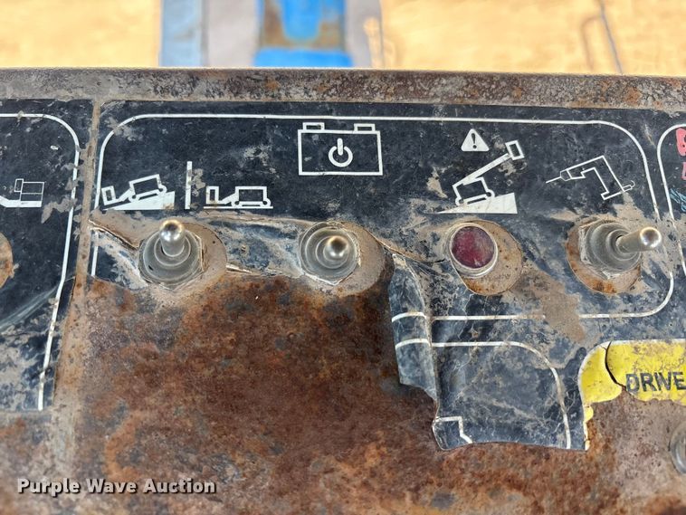 image for item EF6062 2012 Genie S-80X boom lift