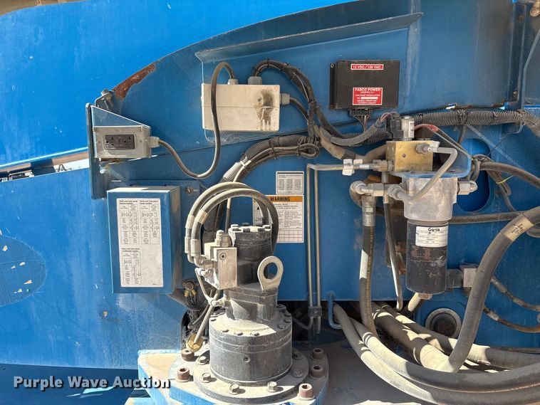 image for item EF6062 2012 Genie S-80X boom lift