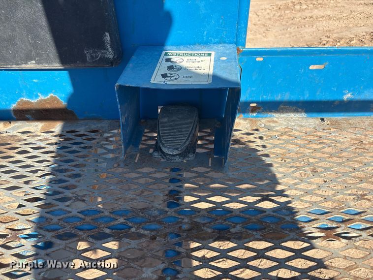 image for item EF6063 2012 Genie S-80X boom lift