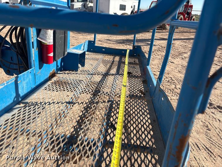 image for item EF6063 2012 Genie S-80X boom lift
