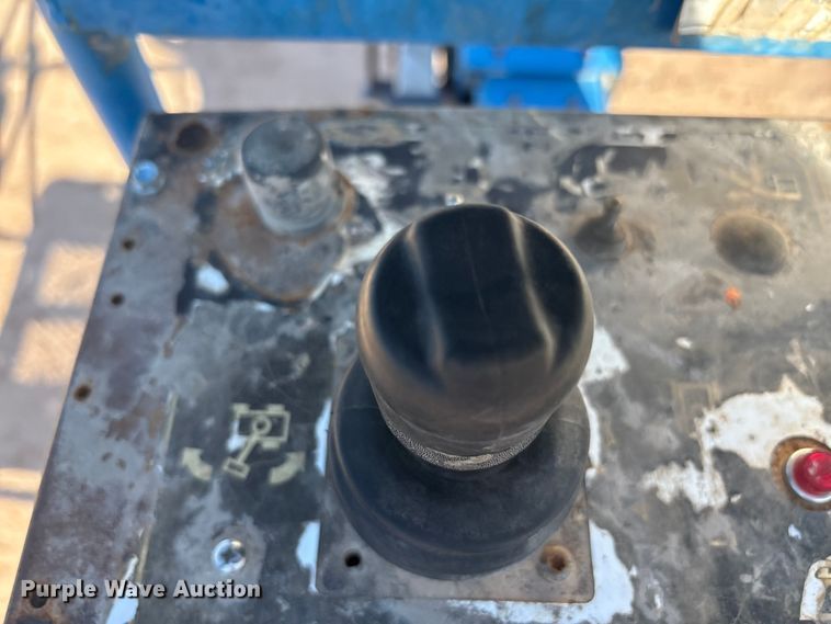 image for item EF6063 2012 Genie S-80X boom lift