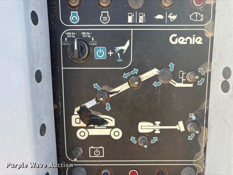 image for item EF6063 2012 Genie S-80X boom lift