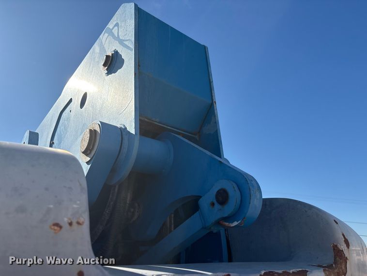 image for item EF6063 2012 Genie S-80X boom lift