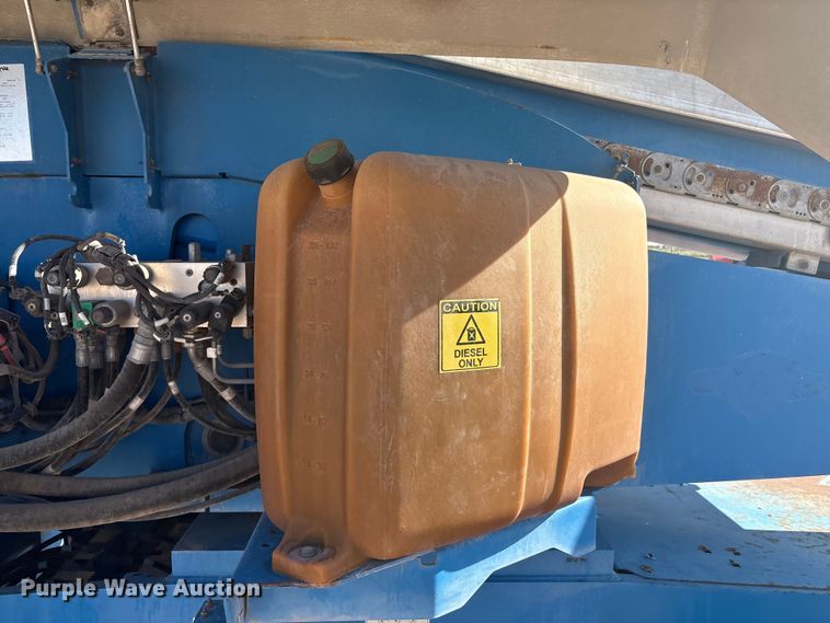 image for item EF6063 2012 Genie S-80X boom lift
