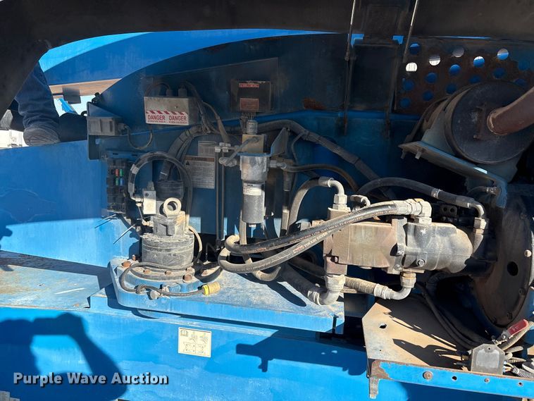 image for item EF6063 2012 Genie S-80X boom lift