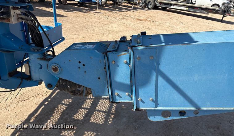 image for item EF6064 2010 Genie S80 boom lift