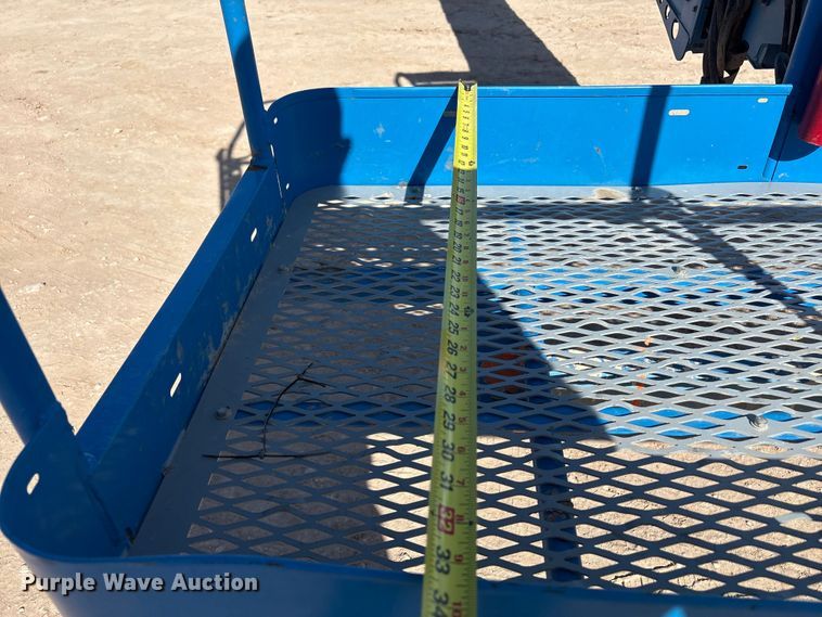 image for item EF6064 2010 Genie S80 boom lift