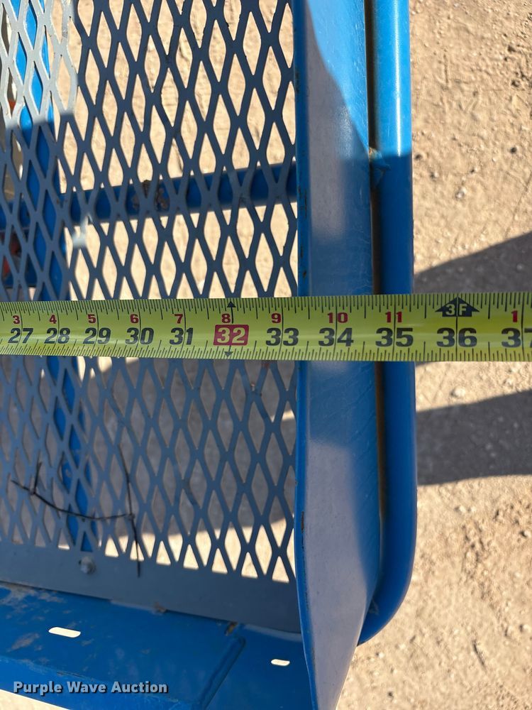 image for item EF6064 2010 Genie S80 boom lift