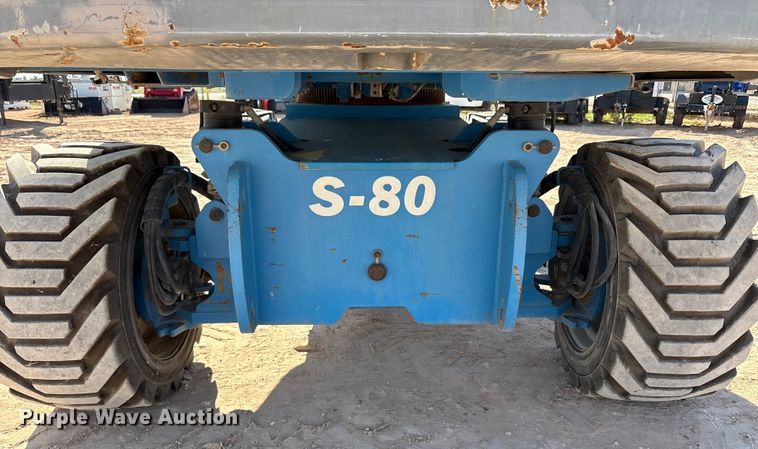 image for item EF6064 2010 Genie S80 boom lift