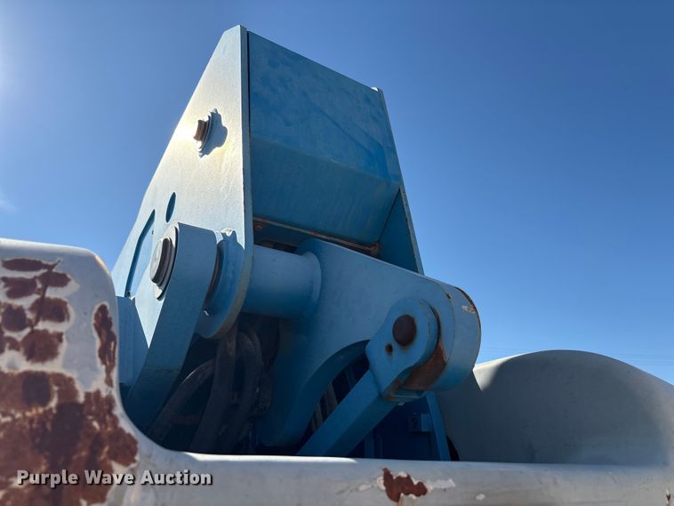 image for item EF6064 2010 Genie S80 boom lift