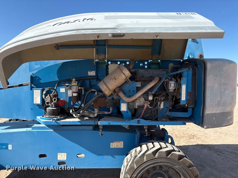 image for item EF6064 2010 Genie S80 boom lift