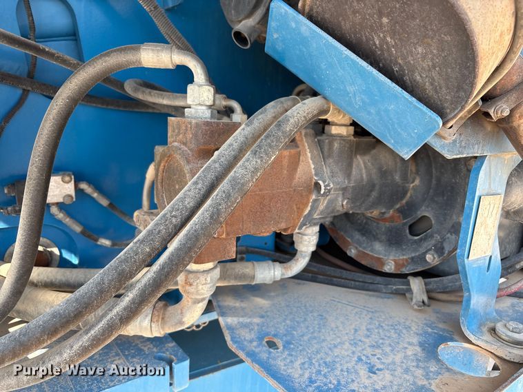 image for item EF6064 2010 Genie S80 boom lift