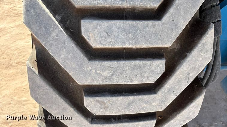 image for item EF6064 2010 Genie S80 boom lift