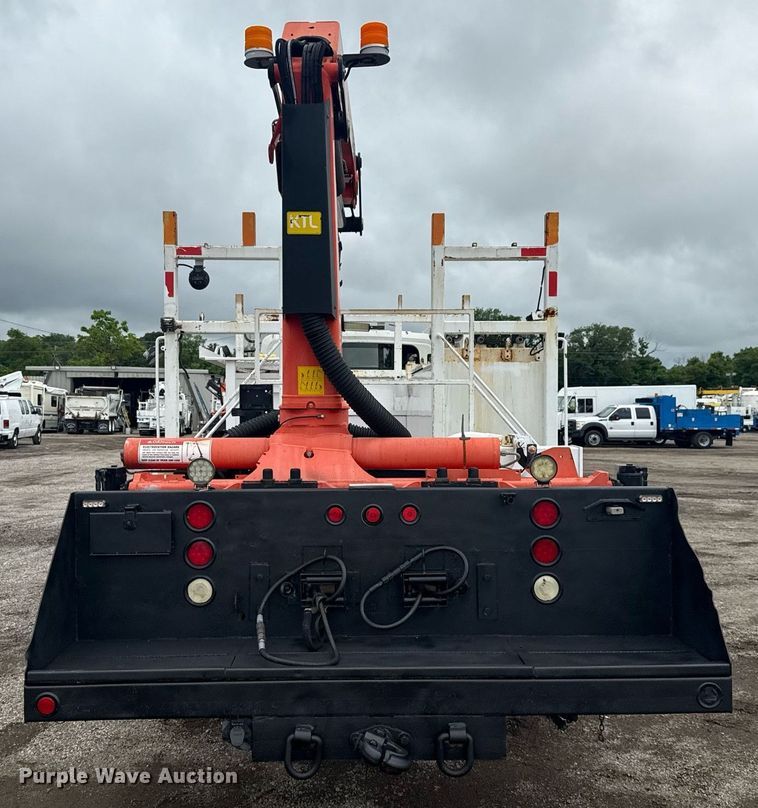 image for item EG5920 2008 International 7500 Crew Cab crane truck