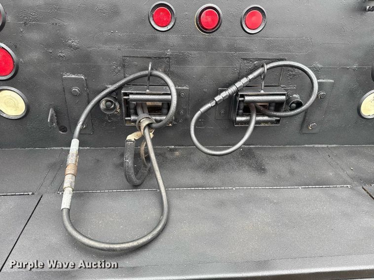 image for item EG5920 2008 International 7500 Crew Cab crane truck