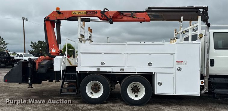 image for item EG5920 2008 International 7500 Crew Cab crane truck