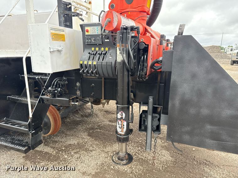 image for item EG5920 2008 International 7500 Crew Cab crane truck