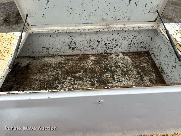 image for item EG5920 2008 International 7500 Crew Cab crane truck