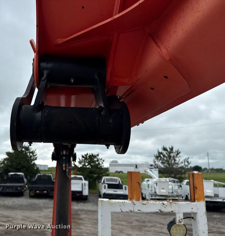 image for item EG5920 2008 International 7500 Crew Cab crane truck