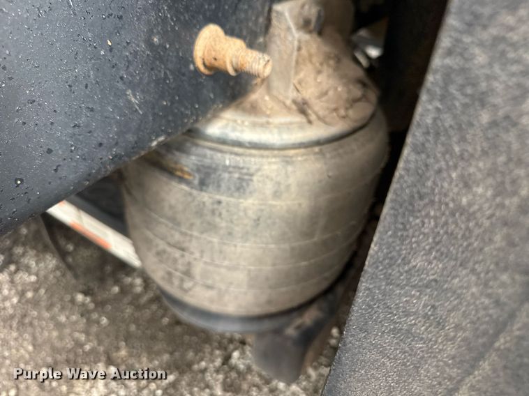 image for item EG5920 2008 International 7500 Crew Cab crane truck