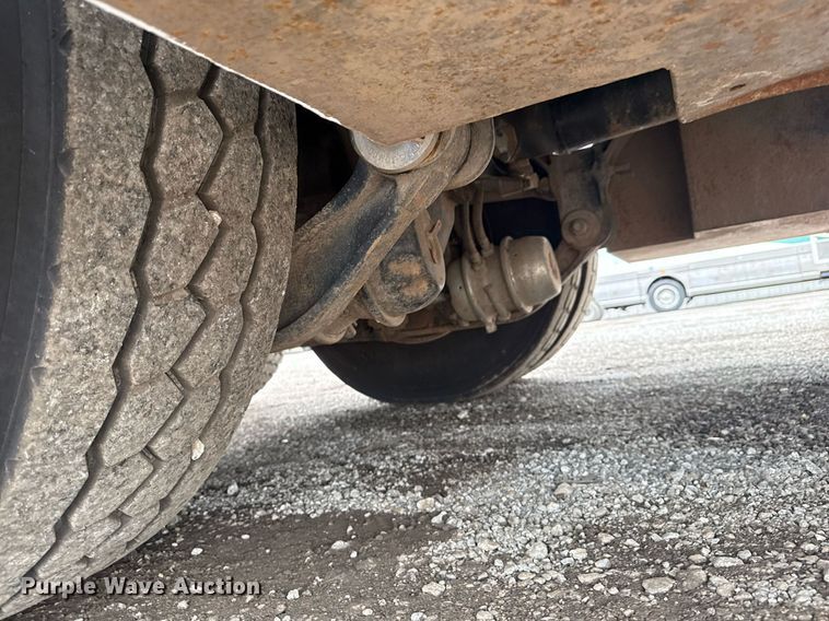 image for item EG5920 2008 International 7500 Crew Cab crane truck