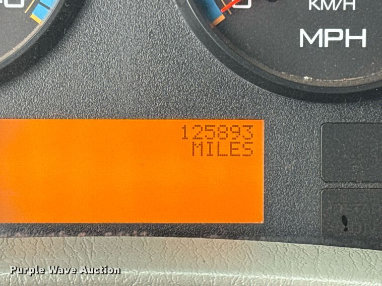 image for item EG5920 2008 International 7500 Crew Cab crane truck