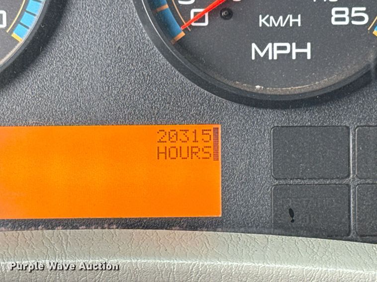 image for item EG5920 2008 International 7500 Crew Cab crane truck