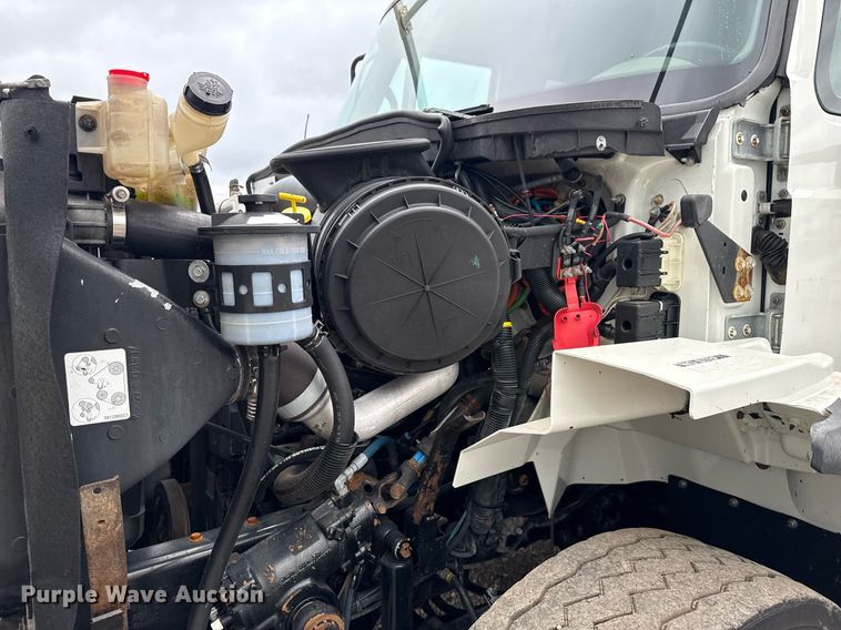 image for item EG5920 2008 International 7500 Crew Cab crane truck