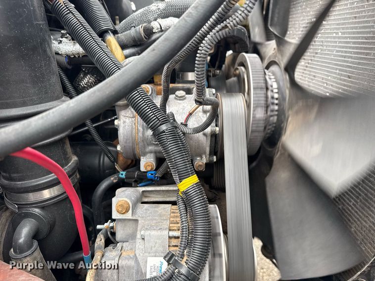 image for item EG5920 2008 International 7500 Crew Cab crane truck