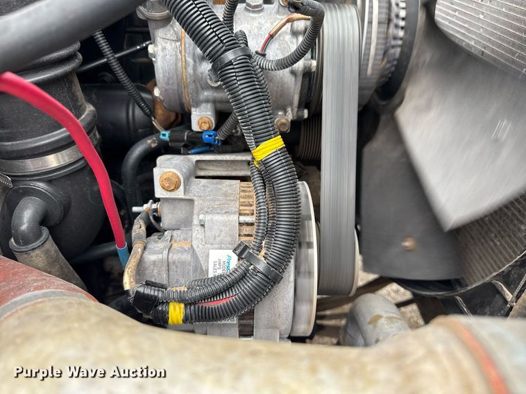 image for item EG5920 2008 International 7500 Crew Cab crane truck