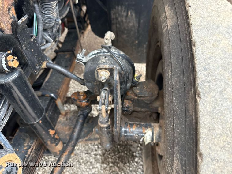 image for item EG5920 2008 International 7500 Crew Cab crane truck