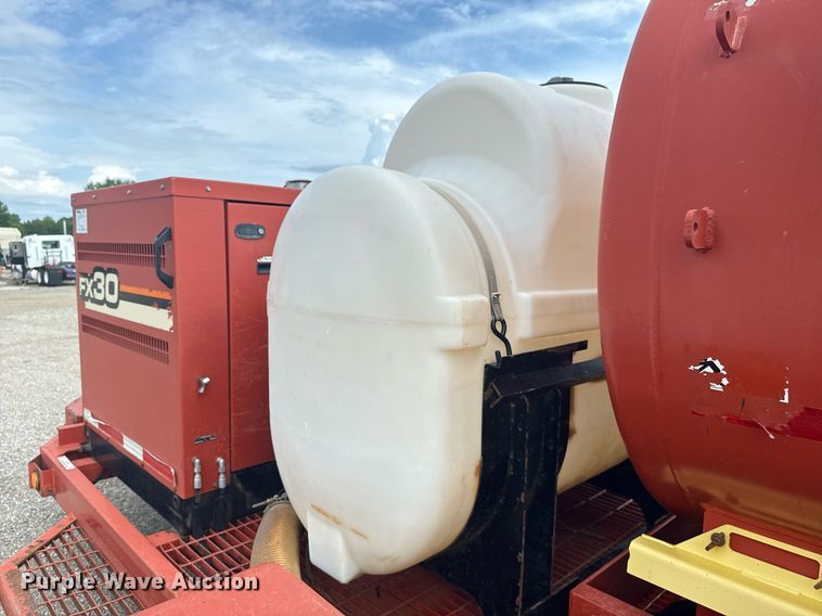 image for item EG5969 2011 Ditch Witch FX30 vacuum excavator