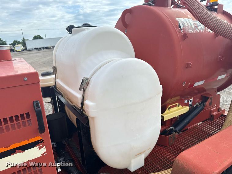 image for item EG5969 2011 Ditch Witch FX30 vacuum excavator