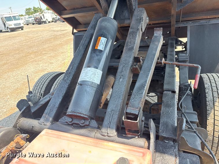 image for item EG6109 2012 Ford F350 Super Duty dump bed pickup truck