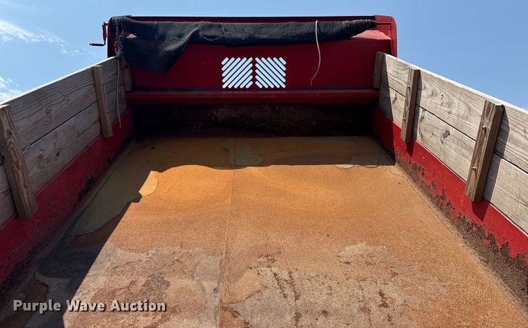 image for item EG6109 2012 Ford F350 Super Duty dump bed pickup truck