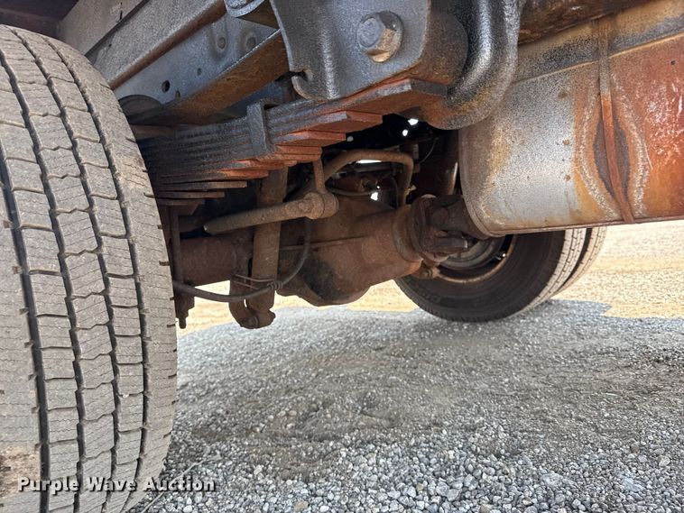 image for item EG6109 2012 Ford F350 Super Duty dump bed pickup truck