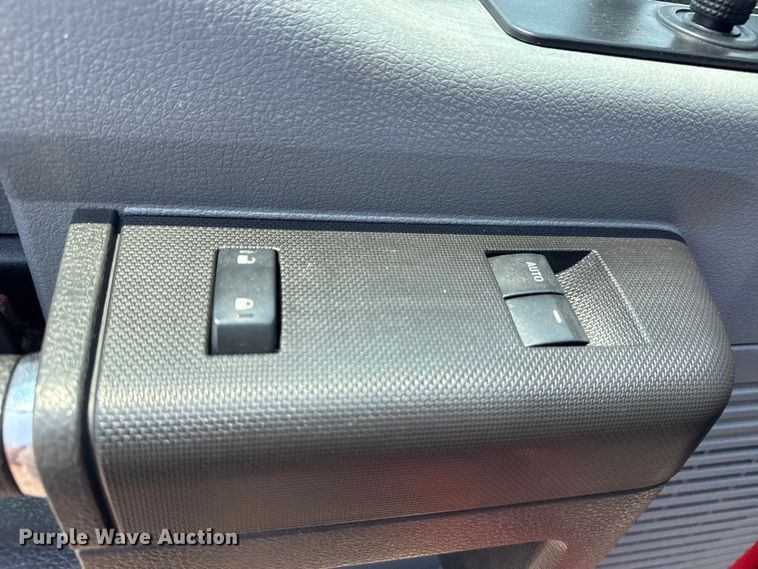 image for item EG6109 2012 Ford F350 Super Duty dump bed pickup truck