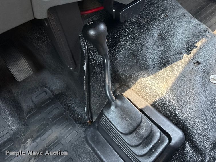 image for item EG6109 2012 Ford F350 Super Duty dump bed pickup truck