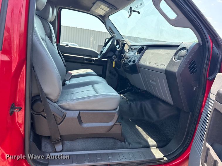 image for item EG6109 2012 Ford F350 Super Duty dump bed pickup truck