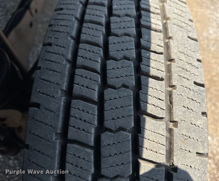 image for item EG6109 2012 Ford F350 Super Duty dump bed pickup truck