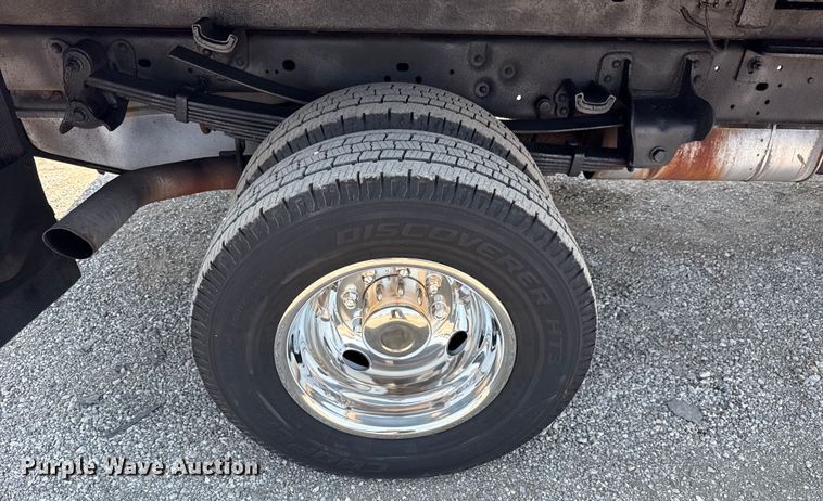 image for item EG6109 2012 Ford F350 Super Duty dump bed pickup truck