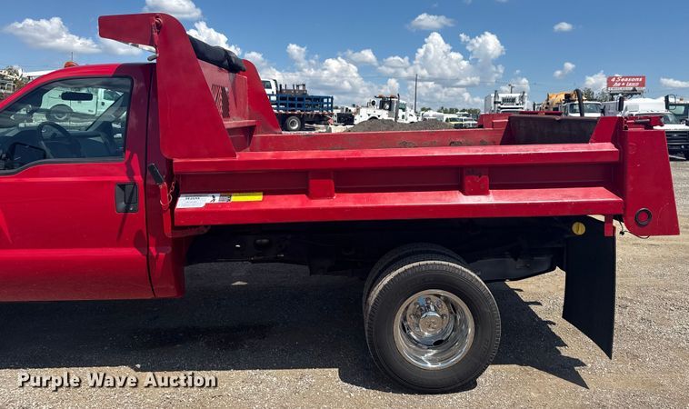 image for item EG6164 2012 Ford F350 Super Duty dump bed pickup truck