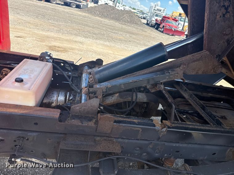 image for item EG6164 2012 Ford F350 Super Duty dump bed pickup truck