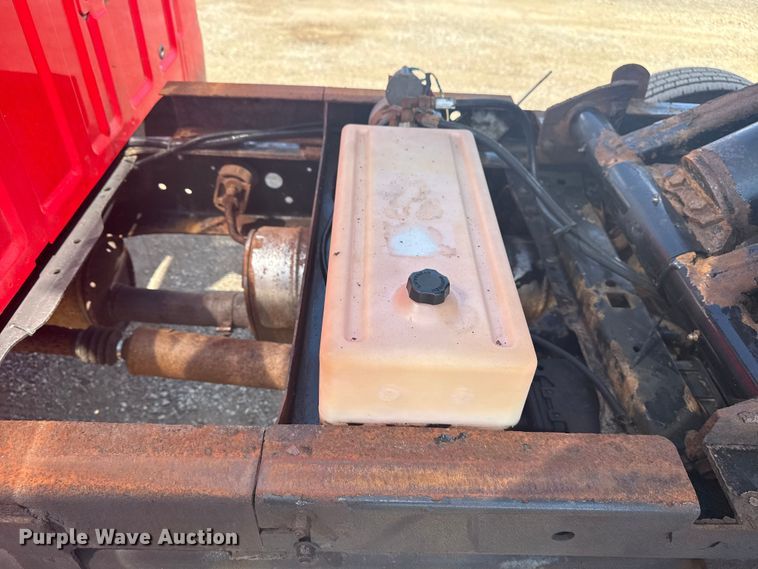 image for item EG6164 2012 Ford F350 Super Duty dump bed pickup truck