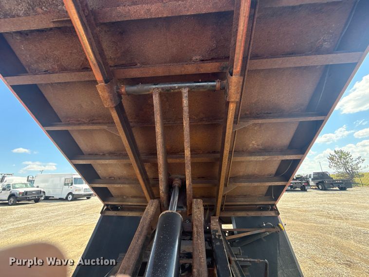 image for item EG6164 2012 Ford F350 Super Duty dump bed pickup truck